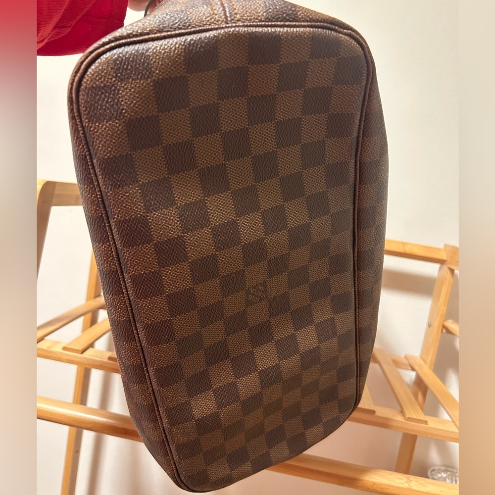 Louis Vuitton Neverfull MM - Picture 8 of 14